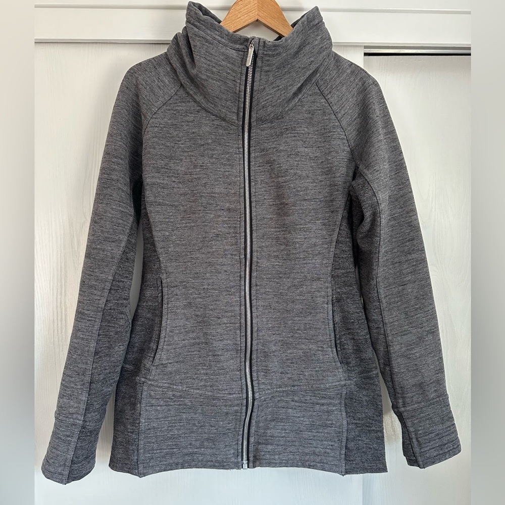 Lululemon Radiant Jacket Size 10 Dark Gray
